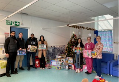 Saleem’s Desserts donated to the paediatrics team at Gateshead Health NHS.
