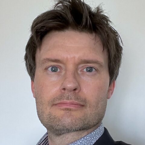 photo of Dr Simon Lowes